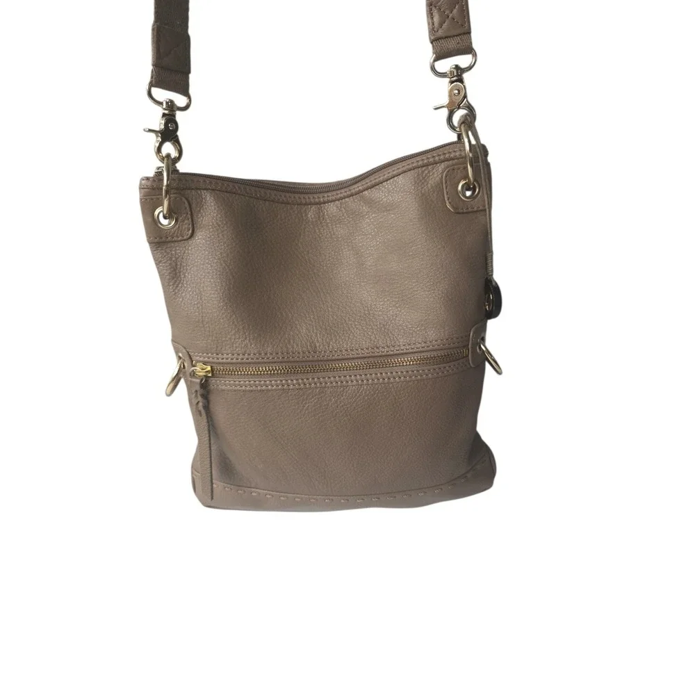 The Sak Taupe Brown Pebbled Leather Crossbody Bag Gold Hardware Adjustable Strap